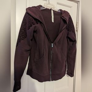 Lulu Lemon zip up sweatshirt with valor detailing